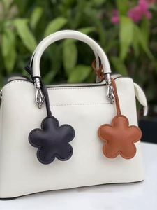 Custom PU Leather Flower <b>Keychain</b> Bag Charm Car Pendant Cute Small Pendant Gift Accessories for Women - Product Image 6