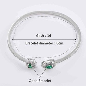 Bán buôn sáng Zircon có thể điều chỉnh Brass <span class=keywords><strong>Bracelet</strong></span> nữ engagement phụ kiện phong cách duyên dáng tay trang sức cho kỷ niệm - Product Image 3