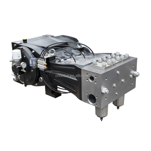 Bomba de Pistón Reciprocante Industrial Serie FK de Alto Caudal, Triplex, de Acero Inoxidable, con Motor y Fuente de Alimentación WK - Product Image 1