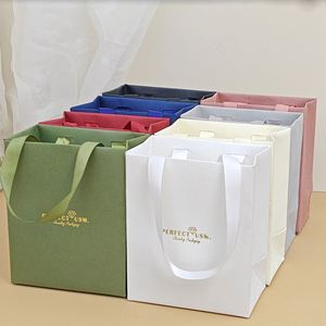 Sacs en papier de luxe pour vêtements et bijoux, personnalisés avec logo de marque, écologiques, avec poignée, pour promotion, vente au détail, cadeaux et achats - Product Image 2