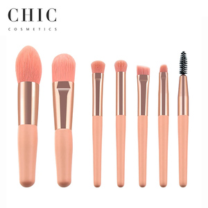 New <span class=keywords><strong>Beauty</strong></span> Essentials Cosmetic Tool ODM Nude Pink Professional 7PCs Juego de brochas de maquillaje Mimo de viaje con mango corto con estuche cosmético - Product Image 1