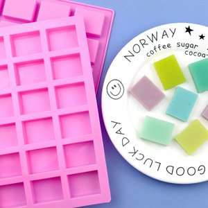 Moule en Silicone à 24 Cavités Rectangulaires pour <span class=keywords><strong>Caramel</strong></span>, Bonbons Durs, Truffes au Chocolat, Grille de Fondant, Pralinés, Gélifiés, Savon d'Hôtel - Product Image 3