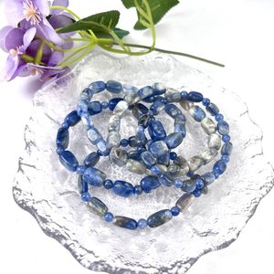 Kindfull 뜨거운 판매 자연 치유 팔찌 도매 공급 업체 손으로 만든 <span class=keywords><strong>Kyanite</strong></span> 무료 양식 팔찌 손 장식 - Product Image 1