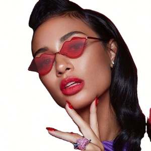 Gafas de Sol de Moda para Mujer, Diseño de Corazón Rojo, Forma de Labios Pequeños, Venta al Por Mayor de Fábrica 2019 - Product Image 1