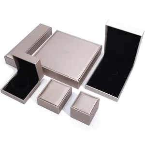 Hanhong Factory, venta al por mayor, caja de embalaje de joyería de terciopelo de lujo personalizada, collar de esponja gruesa, anillo de joyería de cuero, caja de Pu