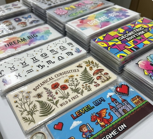 Vasos de Silicona con Impresión UV Personalizada, Vasos de Vidrio Impermeables con Calcomanías Adhesivas para Transferencia de Stickers - Product Image 3