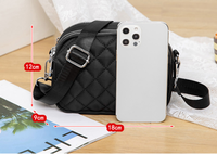 Sac à bandoulière classique personnalisé pour femme, petit sac à poitrine en nylon avec fermeture éclair argentée, sac à bandoulière simple pour femme