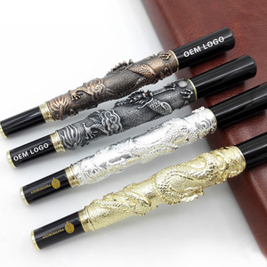 Pluma Estilográfica de Tinta Negra con Diseño de Dragón Dorado y Perla Verde Antigua, con Estuche de Regalo - Product Image 3