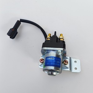 Contacteur de disjoncteur Doosan Daewoo 30A 24V DC avec connecteur pour chariot élévateur électrique D50153111 - Product Image 3