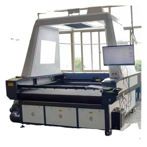 Độ chính xác cao cho ăn tự động <span class=keywords><strong>2</strong></span> đầu <span class=keywords><strong>laser</strong></span> không đồng bộ cắt <span class=keywords><strong>Laser</strong></span> máy cắt cho thăng hoa vải - Product Image 1