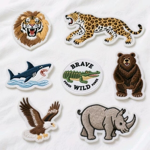 Tùy Chỉnh Sắt Trên Các Bản Vá Lỗi Với Thấp Moq Hình Trái Tim Thêu Phim Hoạt Hình Cutout Tùy Chỉnh May Dệt Vải Các Bản Vá Lỗi Với PU Nhựa - Product Image 3