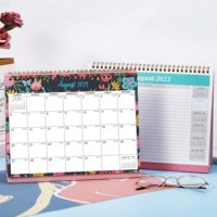 Pemasok sampel gratis grosir pesanan khusus ukuran kecil Spiral ikat harian kutipan inspirasional meja tenda kalender selamanya