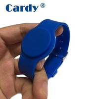 Bracelet NFC étanche 13,56 MHz pour parc d'attractions, bracelet en silicone NTAG213 NTAG215 pour contrôle d'accès/fitness/piscine