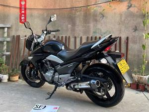 Motocicleta Suzuki Lichi GW250 250cc, Refrigeración por Agua, Automática, Versión de Combustible, Velocidad Máxima >180km/h, Fabricada en China - Product Image 3