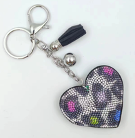 Koningsblauwe modieuze sleutelhanger met luipaardprint, hartvormig, volledig bezet met strass steentjes en kwastjes, best verkochte charme hangende ornament