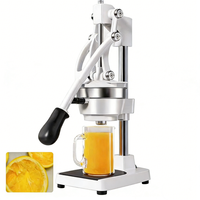 Obtenez plus de jus avec moins d'effort grâce à la presse-agrumes manuelle en acier inoxydable, un indispensable pour les stands de jus commerciaux