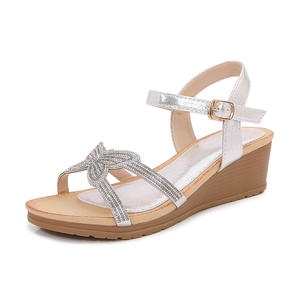 Nouvelles sandales <span class=keywords><strong>compensées</strong></span> à nœud en strass marron cuivré pour <span class=keywords><strong>femme</strong></span>, collection été 2025 - Plateforme confortable en métal réglable, semelle épaisse décontractée - Product Image 3