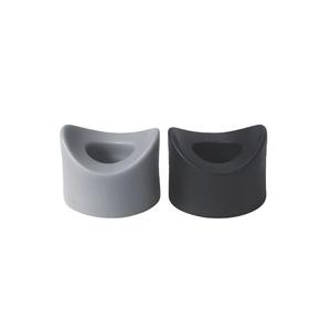 Entretoise courbée en plastique type bec de canard pour montage de tubes de présentoir métallique, fabriquée en Chine - Product Image 6