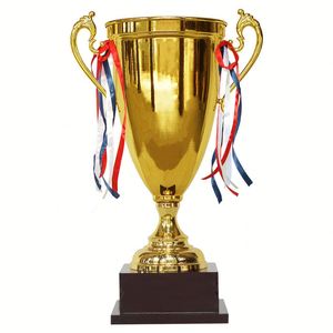 Trophées de football en métal de haute qualité, nouveau design, grande taille, vente en gros directe d'usine pour les tournois - Product Image 1