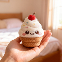 Fabricant de peluches personnalisées OEM ODM, peluche douce personnalisée, jouet en peluche personnalisé, adorable peluche en forme de crème glacée avec détails brodés