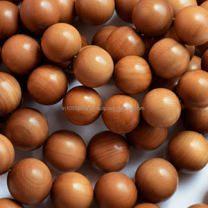 Cuentas de Sándalo de 22 mm para Meditación, Japa Mala Tradicional con Cuentas de Madera y Cordón - Product Image 1