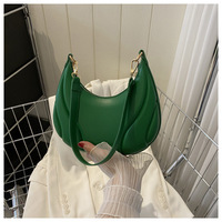 Tas Penyimpanan Tas Sadel Warna Solid Retro Tas Bahu PU Berkualitas Tinggi Tas Penyimpanan Selempang Sederhana Serbaguna untuk Perjalanan