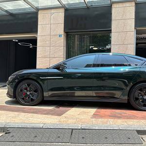 Échantillon gratuit direct d'usine Film de teinture classique haute brillance métallisé noir <span class=keywords><strong>GreenCar</strong></span> Film Wrap Film vinyle de voiture - Product Image 4