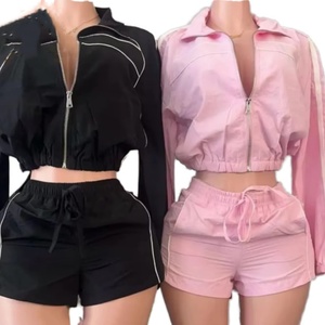 ชุดกีฬาผู้หญิงแขนยาวกางเกงขาสั้นชุด 2 ชิ้นสตรีทแวร์ - Product Image 1