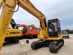 Excellente pelle hydraulique Komatsu PC130 d'occasion, modèle 2022, 12 tonnes, marque japonaise, avec rapport vidéo sur l'état des roulements et du moteur. - Product Image 5