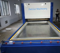 Machine de presse à membrane sous vide multifonction pour le travail du bois équipement de stratification de porte en PVC avec composant de moteur central