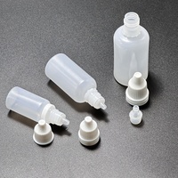 Flacons compte-gouttes en plastique blanc personnalisés de 5 ml, 10 ml, 15 ml, 20 ml pour solution de lentilles de contact, gouttes oculaires, soins nasaux, liquides