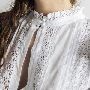 Mode luxe femmes personnalisé été manches courtes blanc oeillet blanc coton dentelle une ligne à volants ceinturé Mini robe pour la fête - Product Image 4