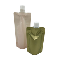 Recharge d'emballage en feuille d'aluminium personnalisée de 500ml 750ml Pochettes à bec en plastique pour jus de fruits liquides Sacs pour boissons