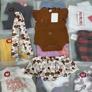 ملابس أطفال ذات حركة مرور عالية للبيع بالجملة من موردين موثوق بهم ساخنة للفتيان والفتيات من القطن والبوليستر ذوي الياقات العالية - Product Image 5