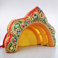 Arche de scène gonflable style Kokoshnik, motif folklorique russe traditionnel, pour festival culturel en plein air