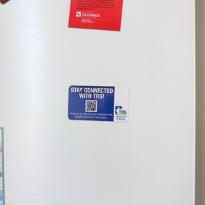 Aimant de réfrigérateur avec code QR, autocollant magnétique personnalisé avec logo, aimant promotionnel pour la promotion de la marque d'entreprise - Product Image 4