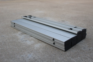 Tavolo Pieghevole Portatile in Alluminio 75x55cm 40mm Moderno per Cucina e Sala da Pranzo Feste all'Aperto e Picnic - Product Image 4