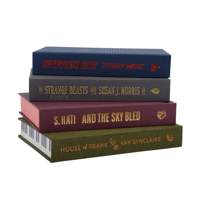 Customized Deluxe Hardcover Novel Book Spray Edges Premium Offset Paper B&W Cardboard Book Printing