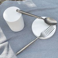 Ensemble de couverts rétro en acier inoxydable à poignée ronde, 8 pièces, finition mate forgée, couteau, fourchette, cuillère, vente en gros pour hôtels