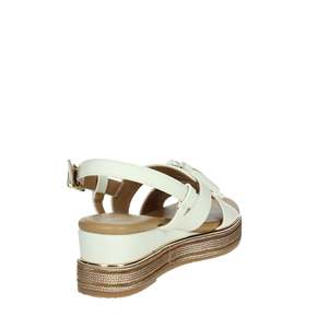 Sandalo Donna Serena con Zeppa in Pelle e Dettaglio Nappa - Product Image 3
