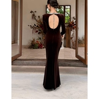 Robe de Soirée Luxe Léger Hiver 2026, Nouvelle Robe Femme en Velours Haut de Gamme, Coupe Ajustée et Dos Nu