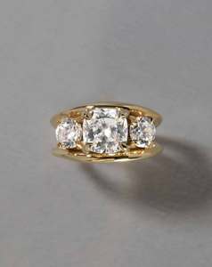 Bague de fiançailles moderne pour femme en or massif avec diamant de laboratoire taille brillant et sertissage à griffes, bijou raffiné, cadeau - Product Image 1