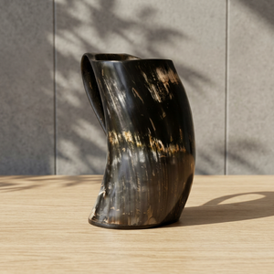 FAIZA CRAFT Chope à bière authentique viking médiévale, pièce unique, avec poignée personnalisable, ménagère à boire polie, écologique et personnalisable - Product Image 1