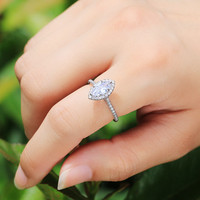 Huitan Groothandel Mode Vrouwen Zilver Valentines Diamanten Ringen Bruiloft Zirkonia Anillos Sieraden Verkopers Verlovingsring