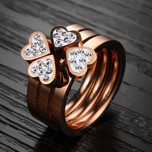Anillo de trébol de cuatro hojas con diamantes de imitación en forma de corazón, oro rosa y oro bicolor para mujer, conjunto de joyería de regalo. - Product Image 1