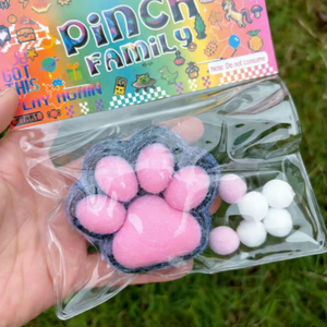 Jouets en silicone à presser géants et mignons en forme de patte de chat, à récupération lente, outil de réduction de la pression, jouets anti-stress moelleux de dessin animé, vente en gros - Product Image 1