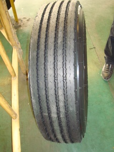 Pneus KAPSEN 750R16 avec tube Pneus de bonne qualité à bas prix pour camions Vente en gros en usine - Product Image 4