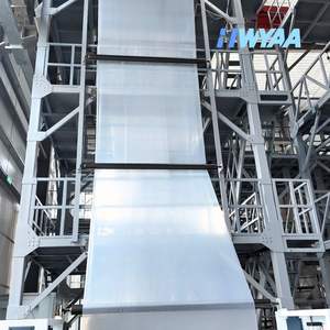 Ligne soufflée industrielle de production cinématographique de couche-largeur faite sur commande de HWYAA coextrusion automatique de la CE ISO9001 - Product Image 1