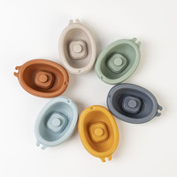 Bateau de bain flottant empilable en plastique en forme d'ours pour enfants, jouet pour le bain et la douche des nourrissons avec protège-doigts