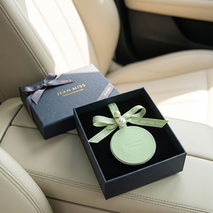 Difusor de fragancia para coche, ambientador colgante negro de lujo para coche, difusor colgante de cerámica. - Product Image 2